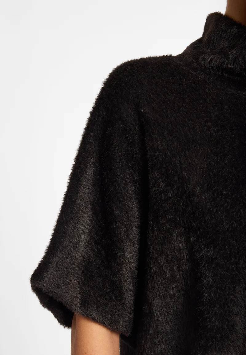 Plüsch-Kurzarm-Pullover Enirys