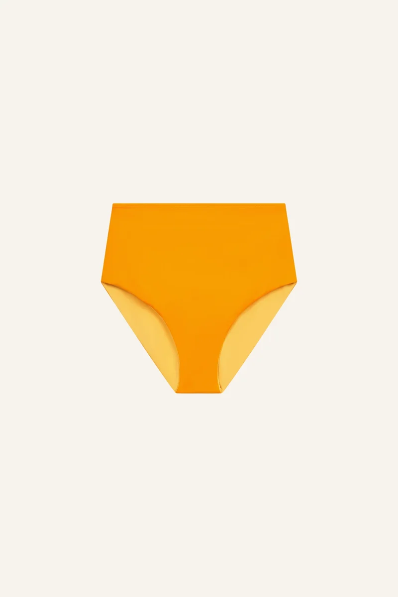 Highwaist Shorts — soleil