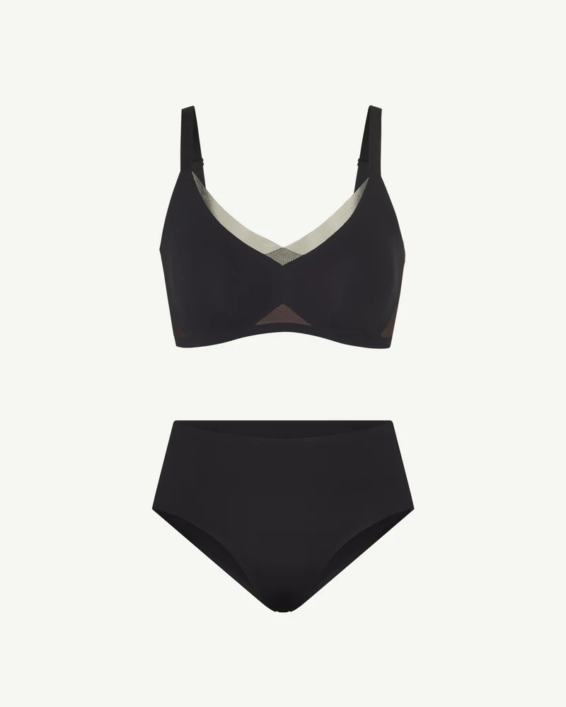 CrossOver Contour Bra + Free Undies