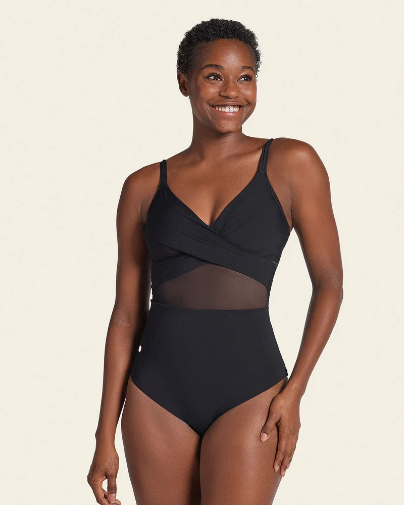 Long Sleeve Corrigerend Badpak Leonisa | Handgemaakte Macramé Details