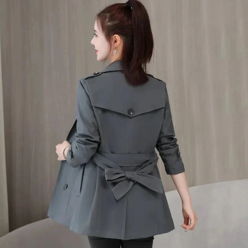 Neue Damen-Windjacke für den Frühling – zweireihiger Stil