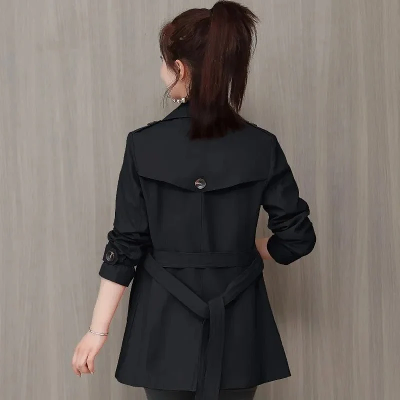 Neue Damen-Windjacke für den Frühling – zweireihiger Stil