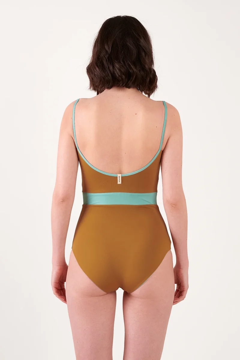 Easysuit