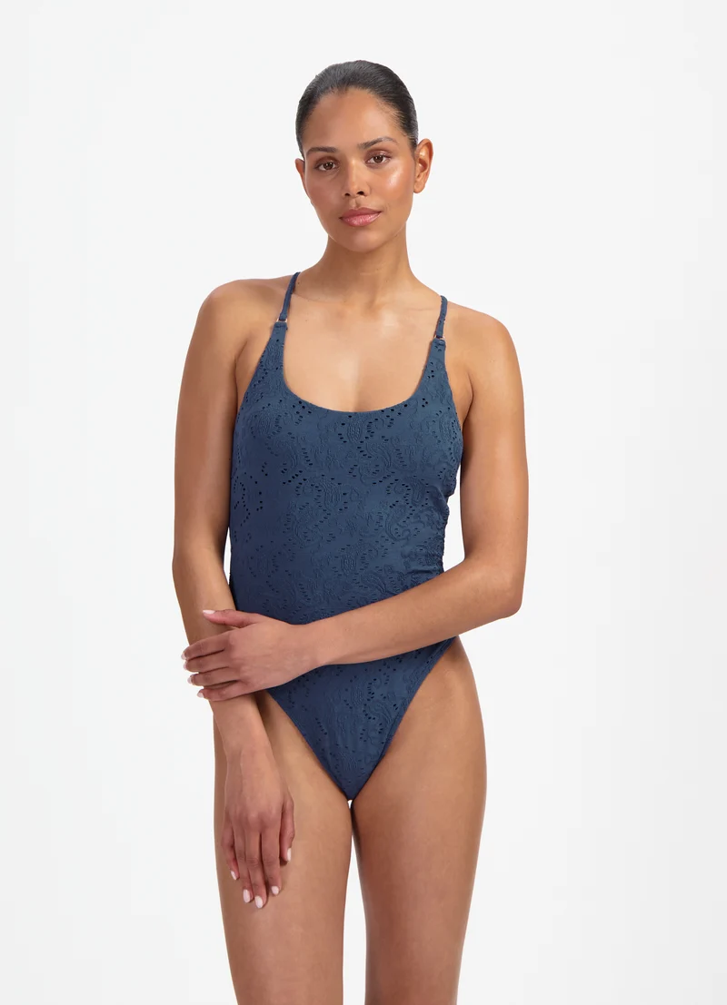 Nightsky Embroidery trend badpak