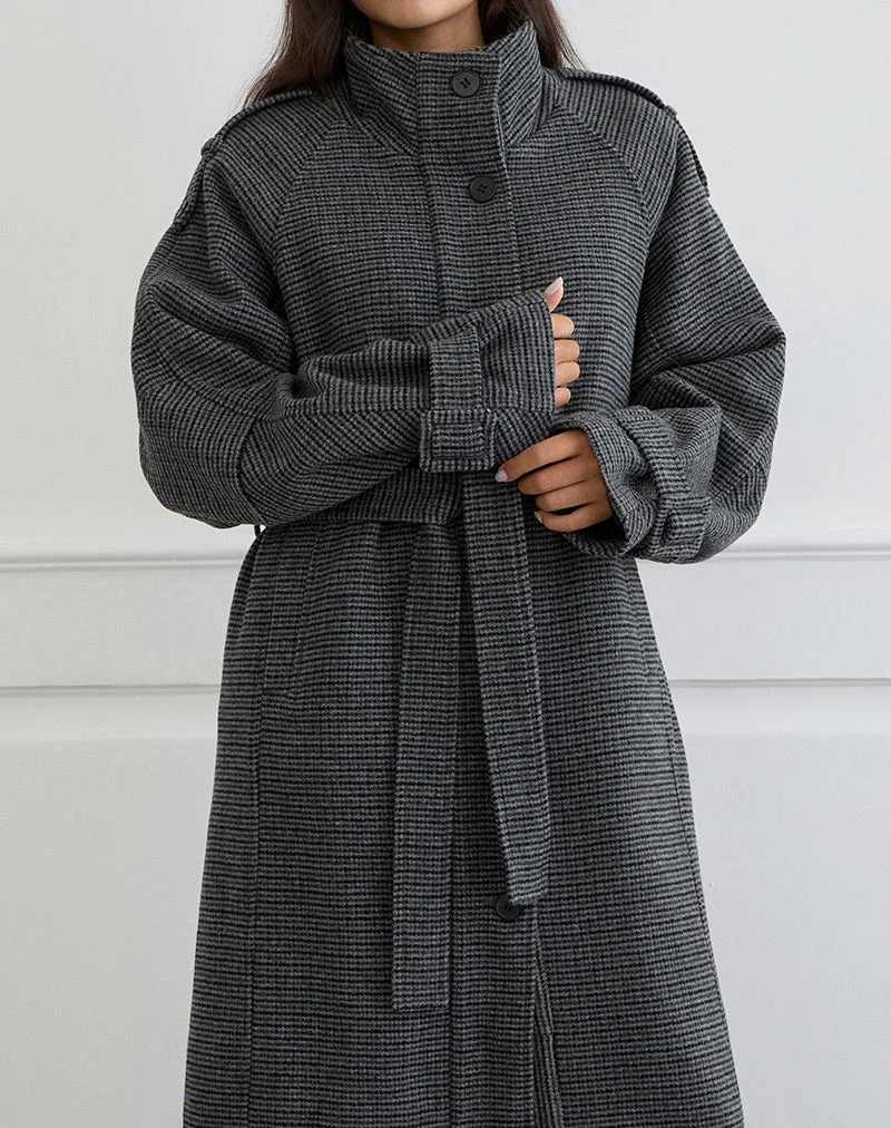 Ravari Trenchcoat mit Gürtel aus kariertem Holzkohlenstoff