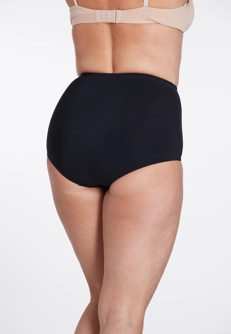 Essential High Waist Bottom