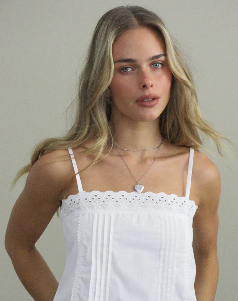 Zelie-Top mit quadratischem Ausschnitt aus weißem Broderie-Popeline