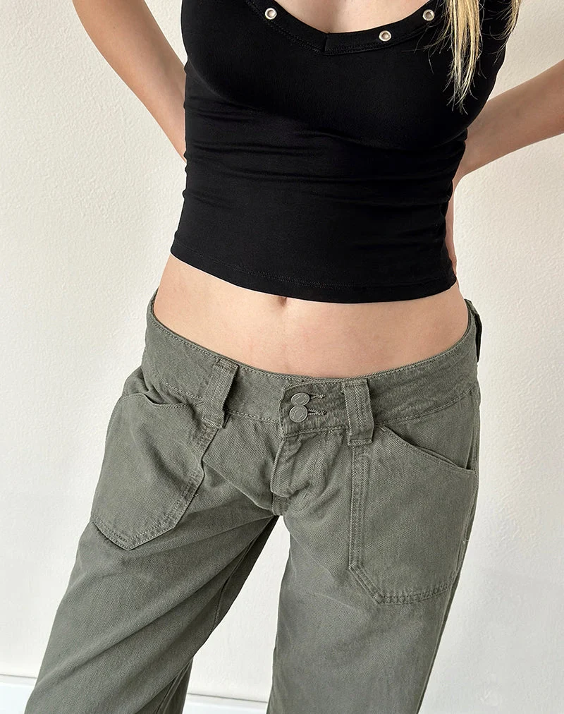 Cargo-Jeans mit niedriger Leibhöhe und lockerer Passform in Olivgrün