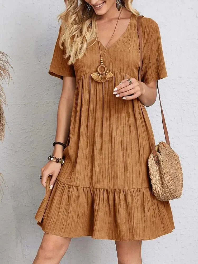 Schickes Sommerkleid mit Rüschen für mühelosen Stil und Komfort