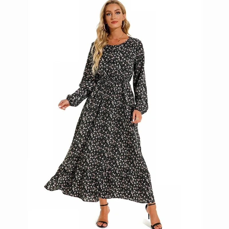 Mühelos elegant: Das geblümte Maxikleid im Boho-Stil für jeden Anlass