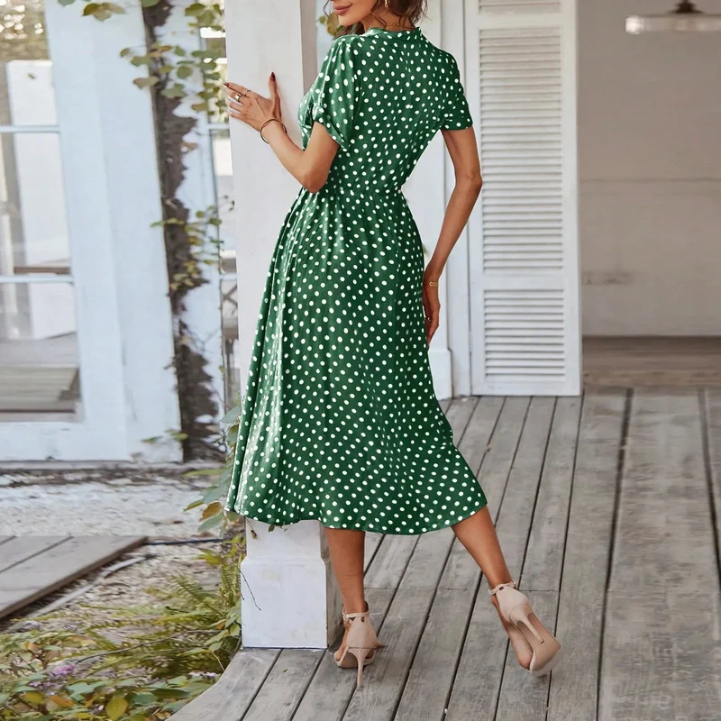 Verleihen Sie Ihrem Stil mit unserem eleganten Sommer-Maxikleid das gewisse Etwas