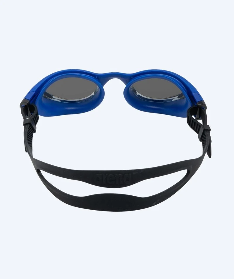 Arena Schwimmbrille für Freizeitschwimmer - The One Plus - Dunkelblau/Schwarz (Smoke Scheiben)