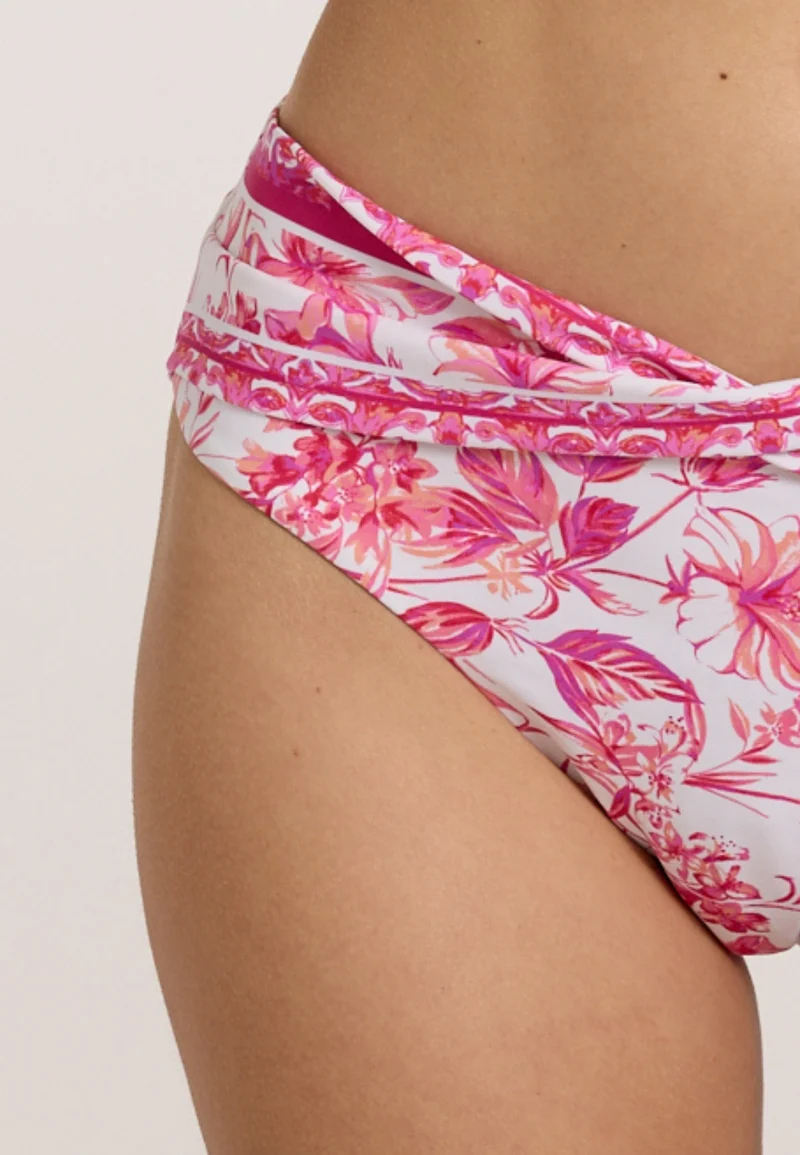 Hibiscus Bloom Wide Bottom