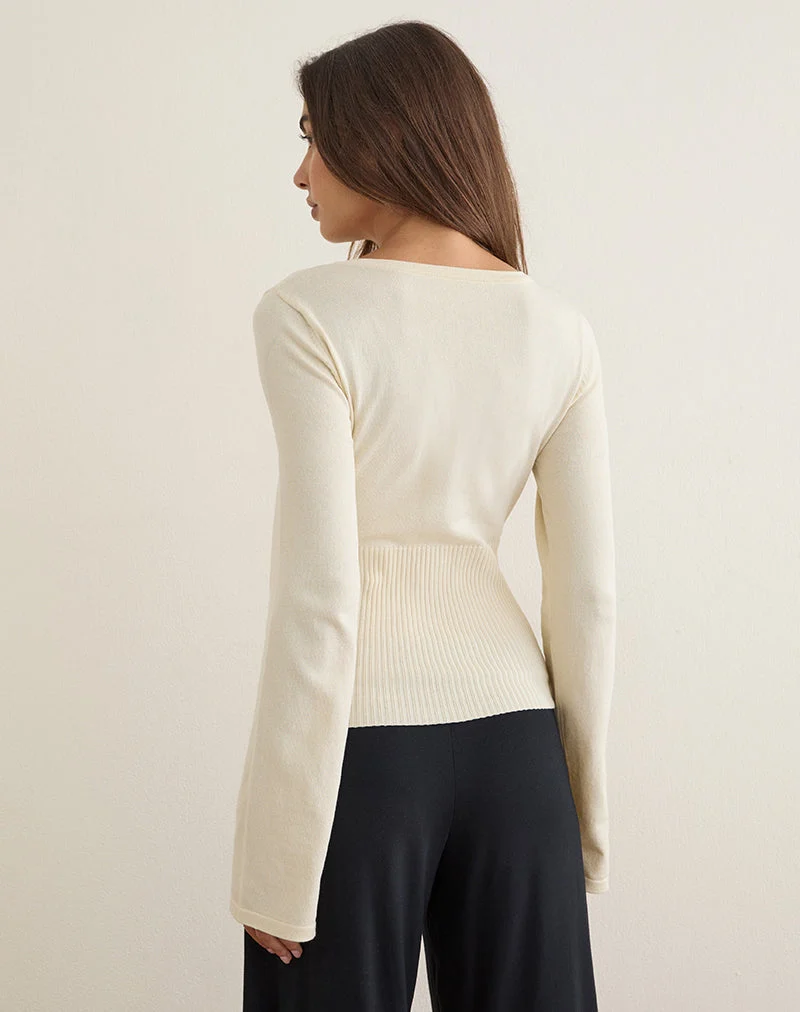 Rayana-Strickoberteil mit Schlüssellochausschnitt in Beige