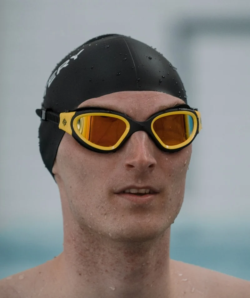 Watery Schwimmbrille für Freizeitschwimmer - Raven Mirror - Schwarz/Gelb