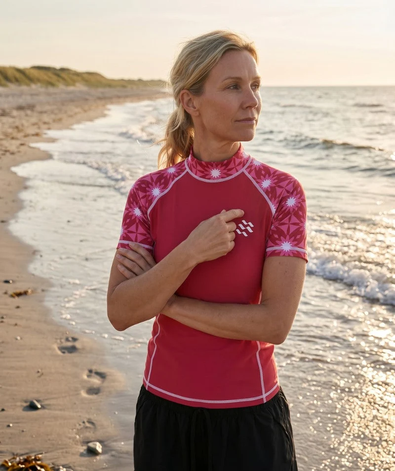 Watery UV Shirt für Damen - Aiko Kurzarm Rashguard - Rosa/Dunkelrot