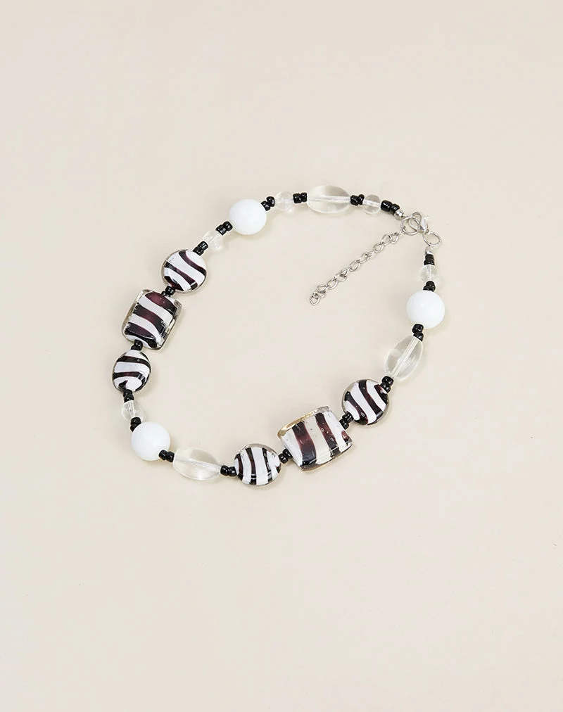 Halskette mit Zebra-Glasperlen