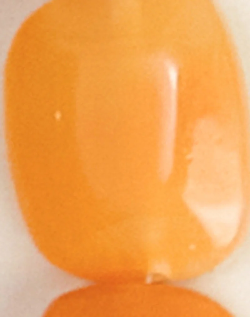 Große Halskette aus orangefarbenen Glasperlen