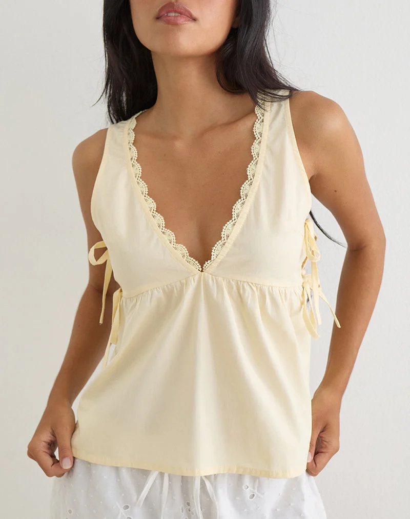Fahwa-Bluse mit seitlichem Bindeband aus Popeline in der Farbe „Buttermilk“
