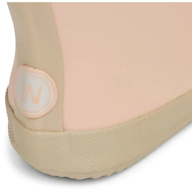 Weizen, schlammige Gummistiefel – Rosenstaub