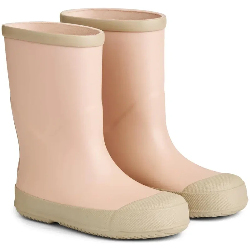 Weizen, schlammige Gummistiefel – Rosenstaub
