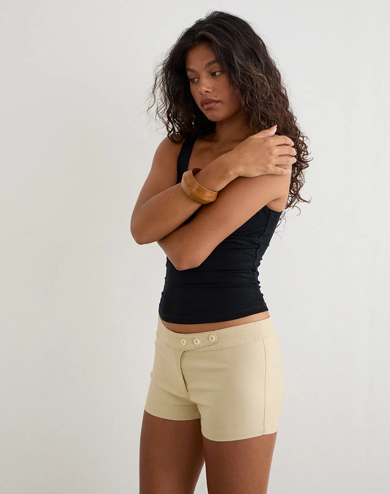 Wesara-Shorts in der Farbe „Tailoring Buttercream“