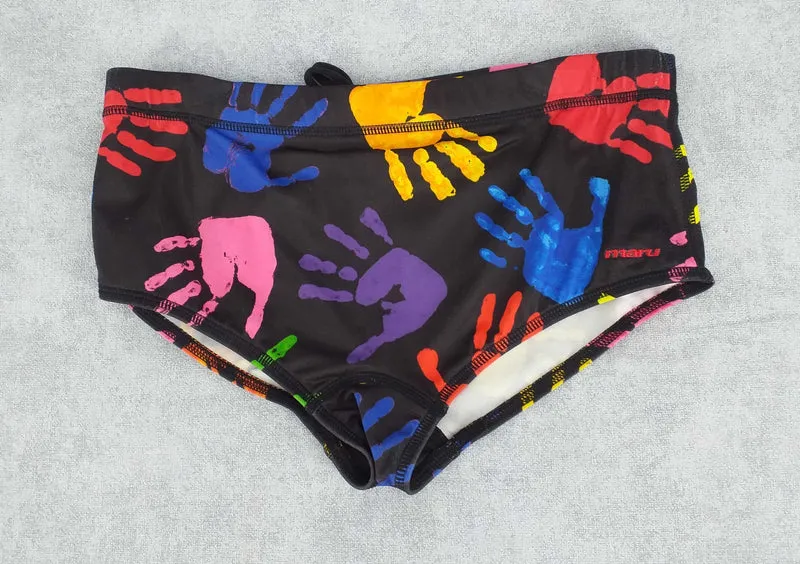 Maru Herren Trunk Hands