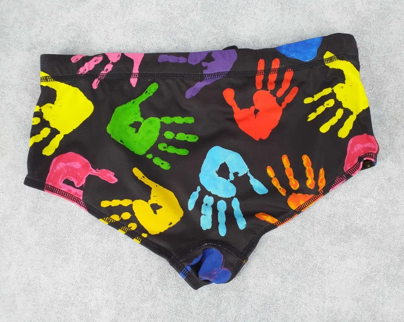 Maru Herren Trunk Hands