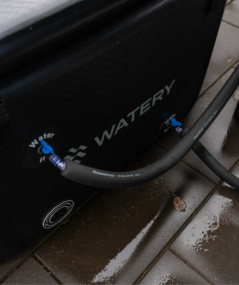 Paketangebot: Watery Master aufblasbare Eiswanne mit Kühlsystem
