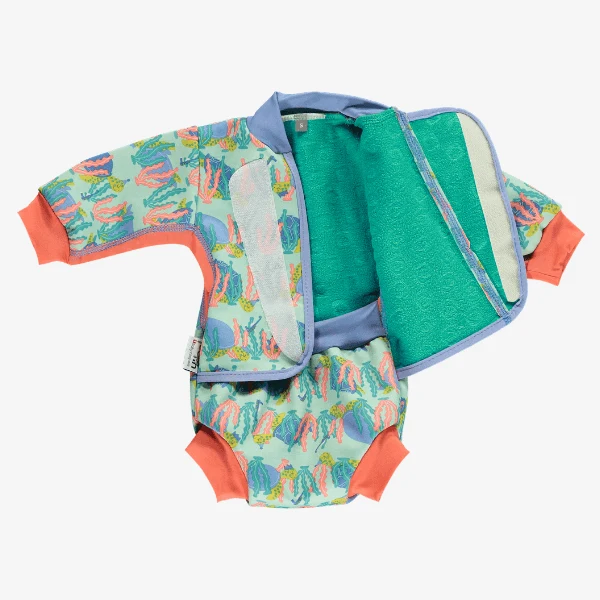 Leicht gefütterter Babybadeanzug mit Schwimmwindel - Baby Cosy Suit - Schildkröten