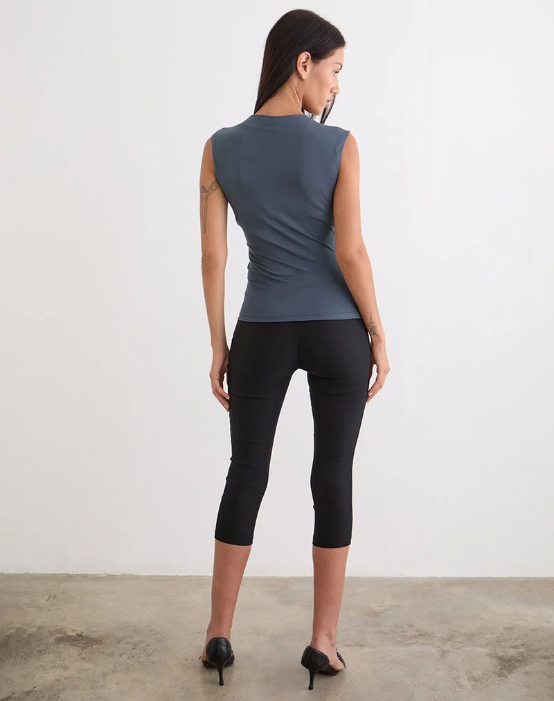 Otso Twist Wrap Top aus Rayon-Jersey in der Farbe „Ocean Storm“