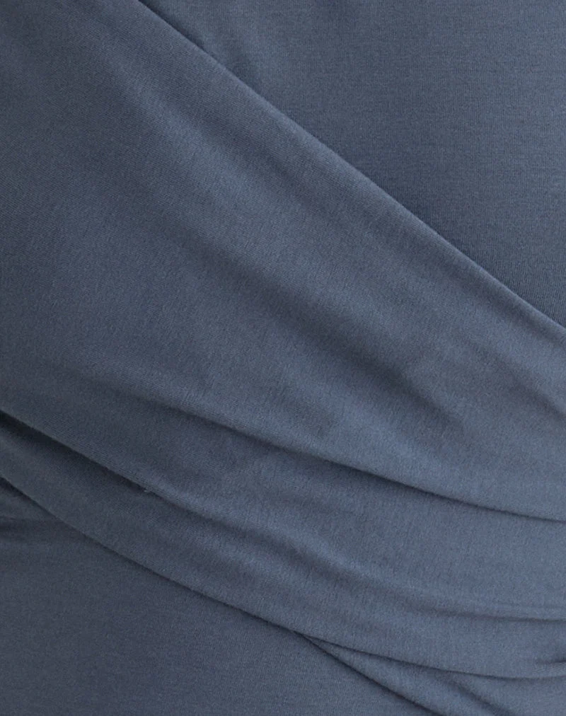 Otso Twist Wrap Top aus Rayon-Jersey in der Farbe „Ocean Storm“
