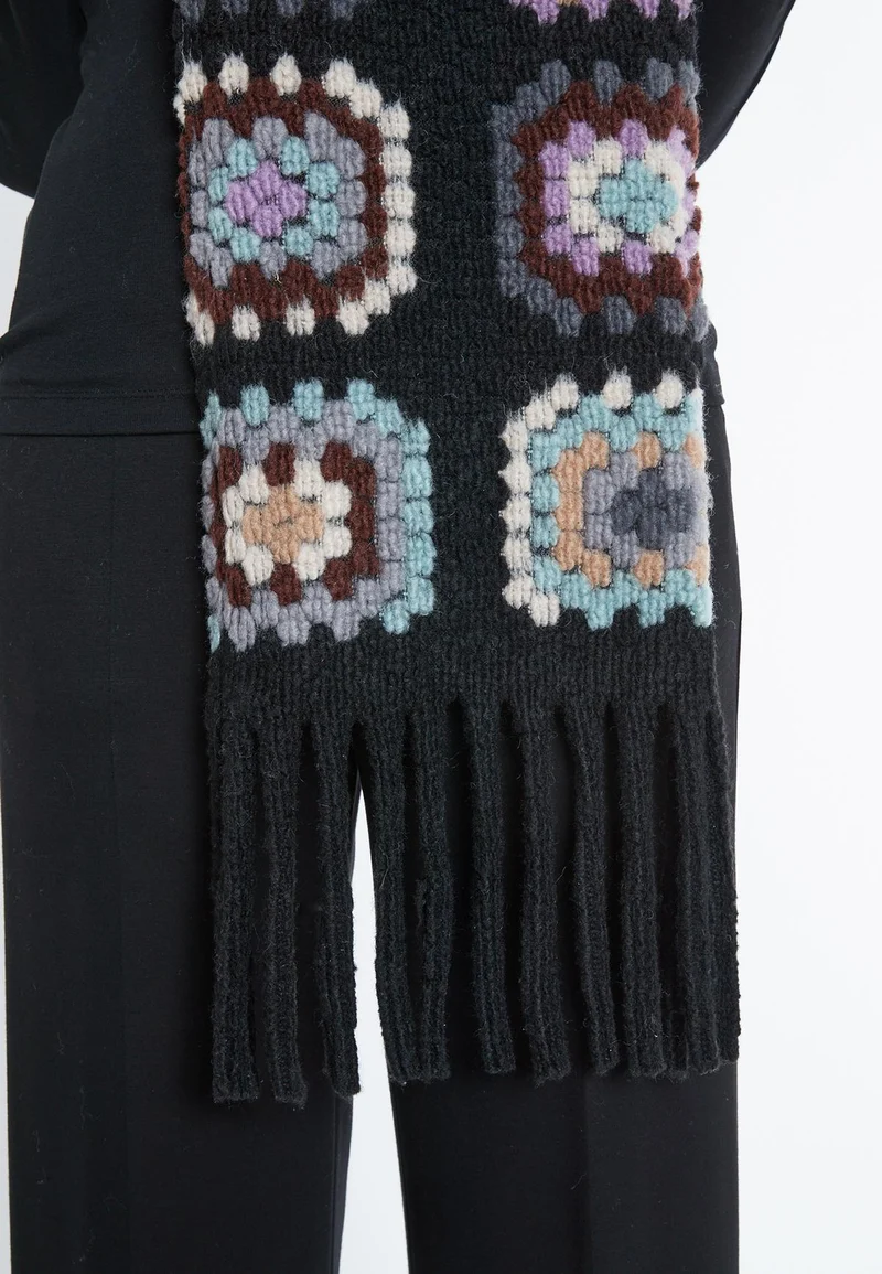Strickschal Sabata