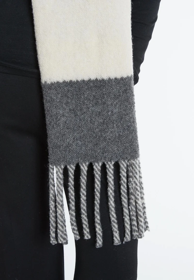Strickschal Sabea