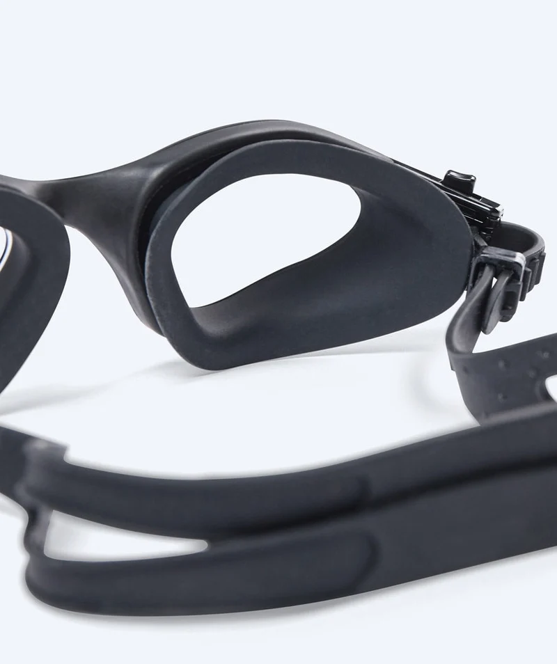Watery Schwimmbrille für Freizeitschwimmer - Raven Active - Schwarz/Klar