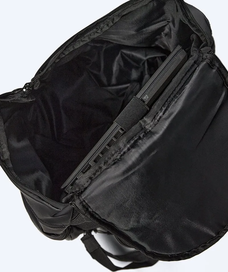 Watery Schwimmrucksack - Roster Club 40L - Schwarz