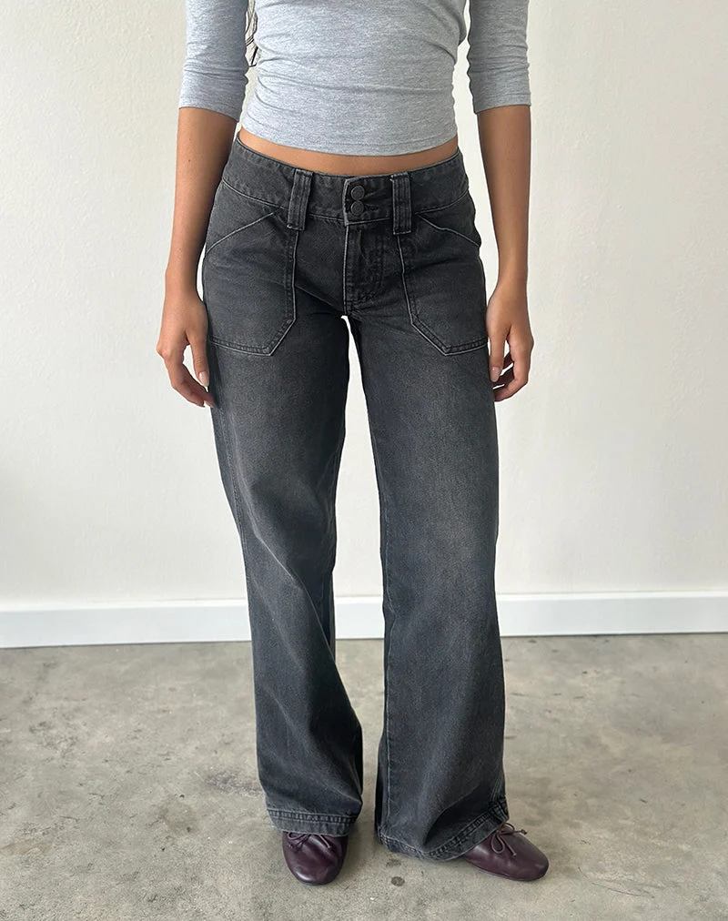 Low Rise Relaxed Cargo Jeans in Vintage Black