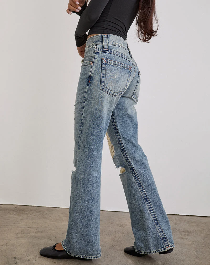 Zerrissene Jeans mit niedrigem Schritt und verdrehter Naht in True Blue
