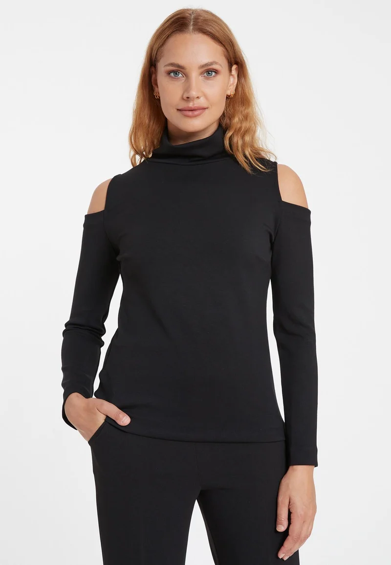 Cut-Out Top Senara