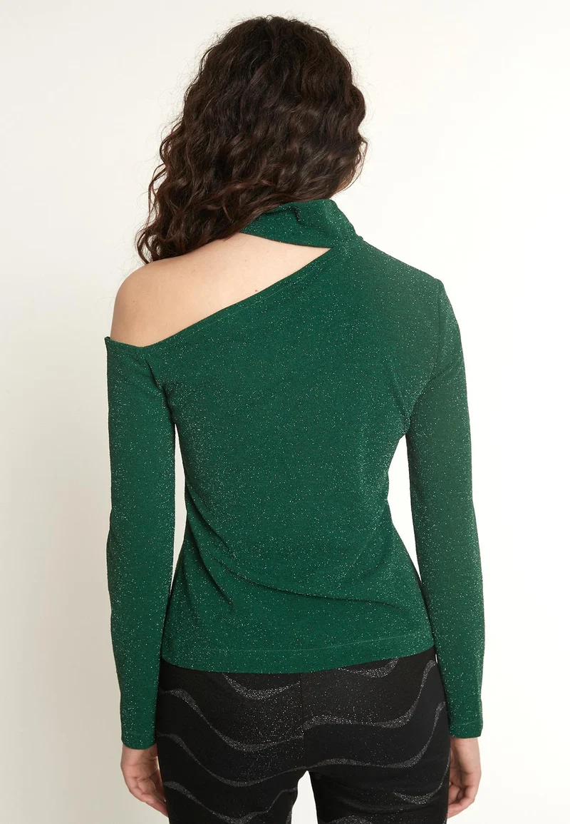 Cut Out Top Ontony