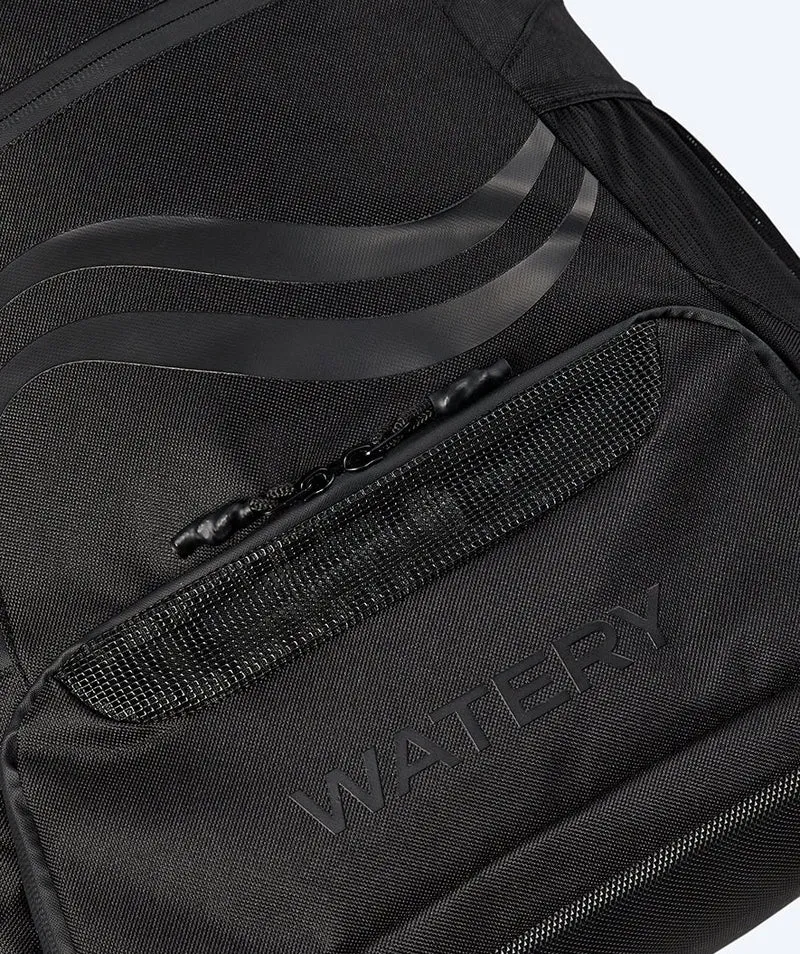Watery Schwimmrucksack - Predator Ace 45L - Schwarz