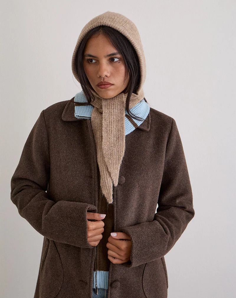 Mütze in Beige gestrickt