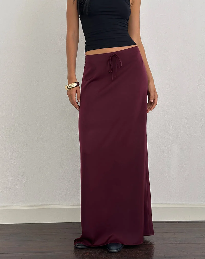 Sarinem Maxirock aus Satin in Burgund