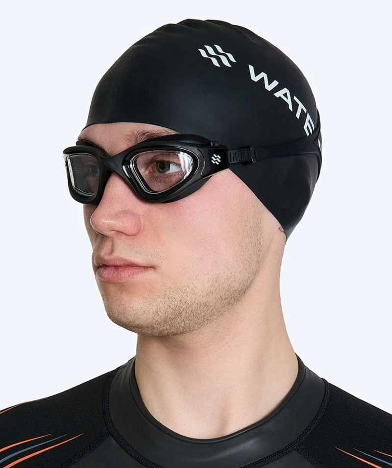 Watery Schwimmbrillen mit Sehstärke für Kurzsichtige Erwachsene - (-2.0) – (-6.0) - Raven Active - Schwarz/Klar