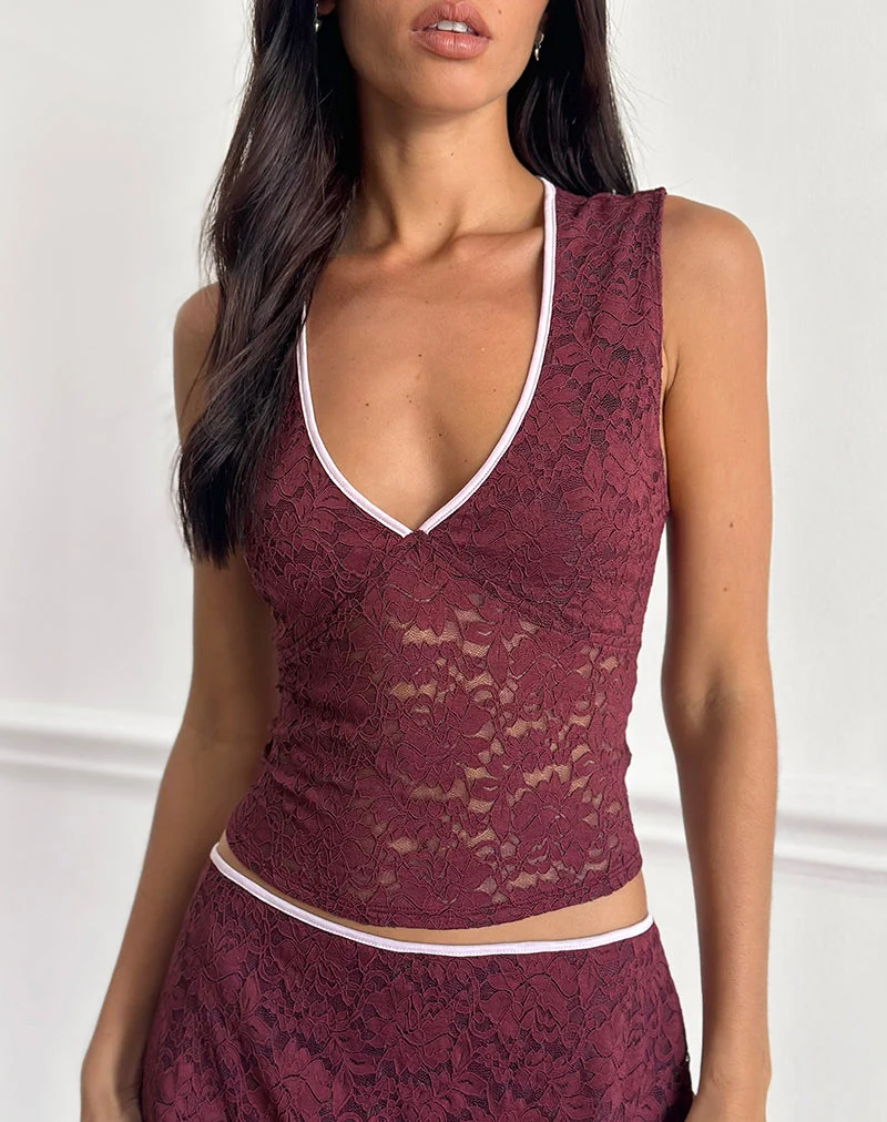 Lihat Top aus Spitze in Burgund mit rosa Einfassung