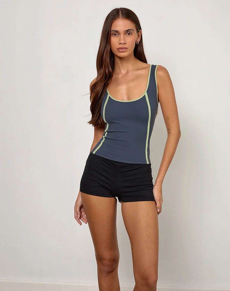 Pilon Vest Top in Marineblau mit Salbei-Bindung