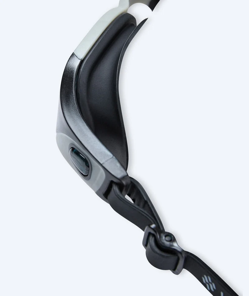 Watery Schwimmbrille für Freizeitschwimmer - Clyde Active - Grau (Smoke Scheiben)