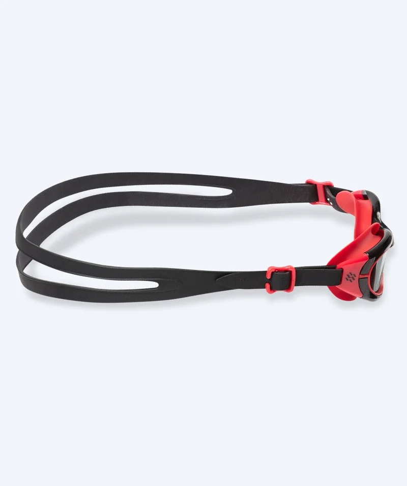 Watery Schwimmbrille für Kinder - Wade Active - Schwarz/Rot (Smoke Scheiben)
