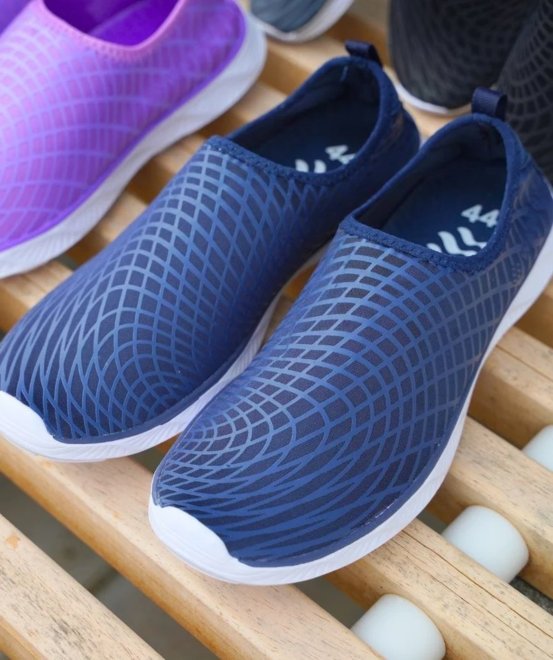 Watery Schwimmschuhe für Erwachsene - Kawaii - Dunkelblau
