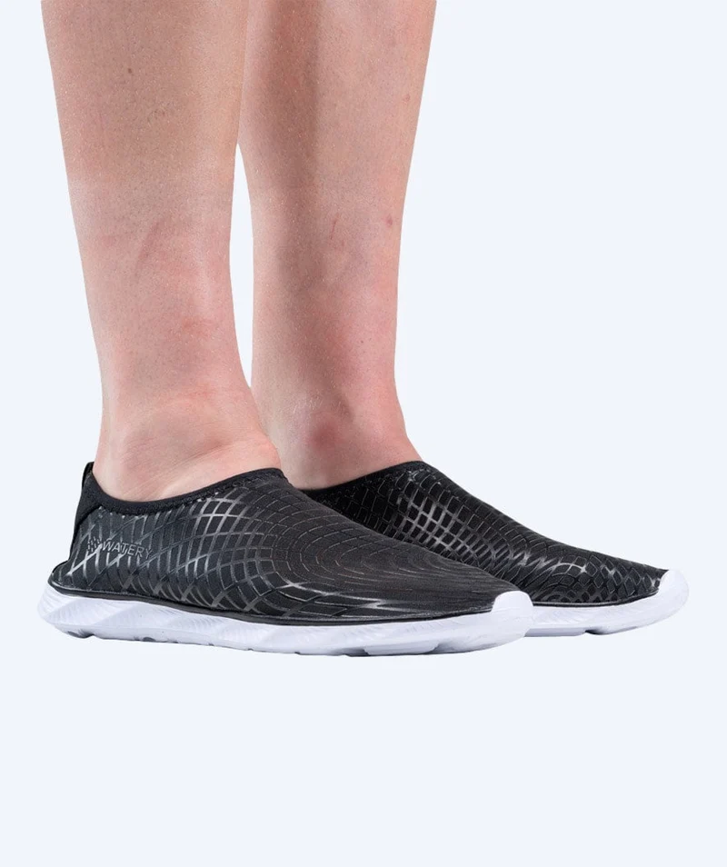 Watery Schwimmschuhe für Erwachsene - Kawaii - Schwarz